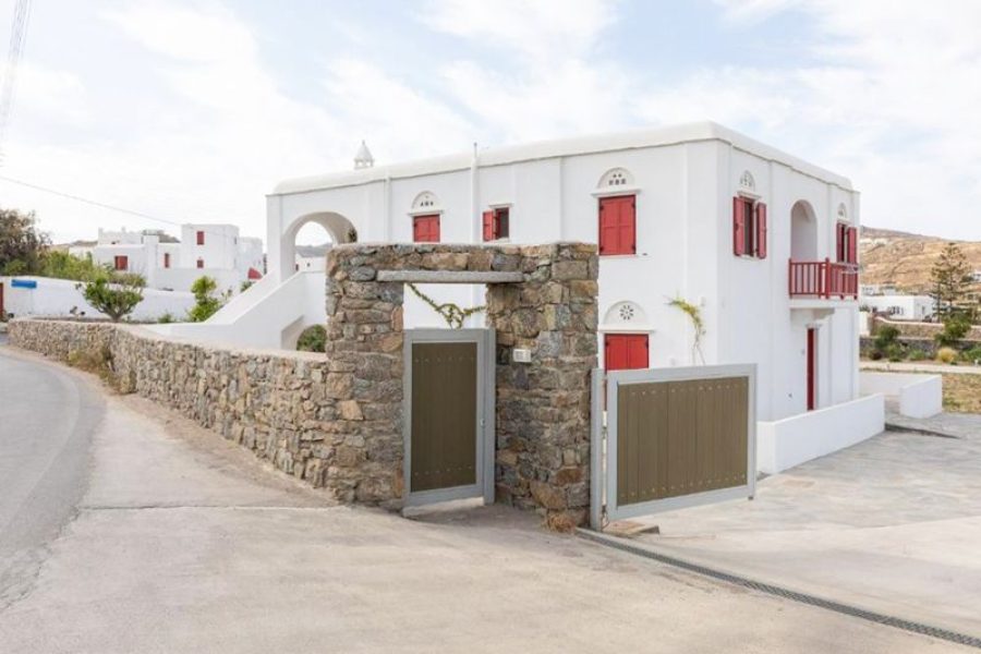 Ολική ανακαίνιση τουριστικού καταλύματος στο Μαράθι, Μύκονος