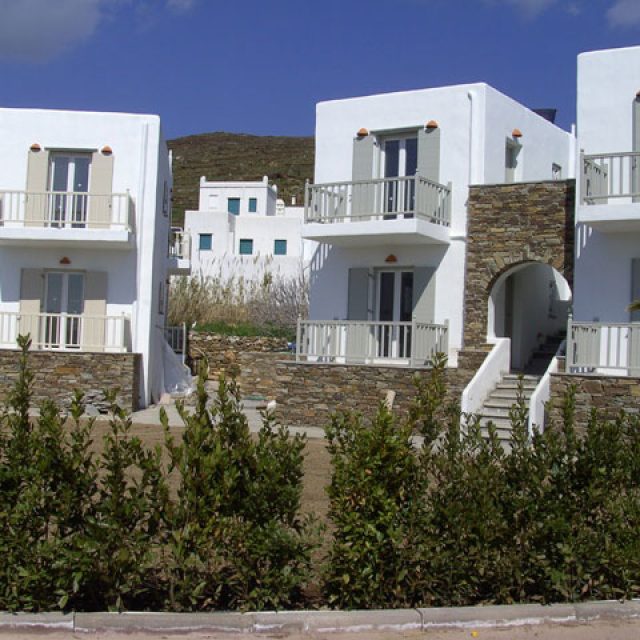 Ninemia Complex Tinos